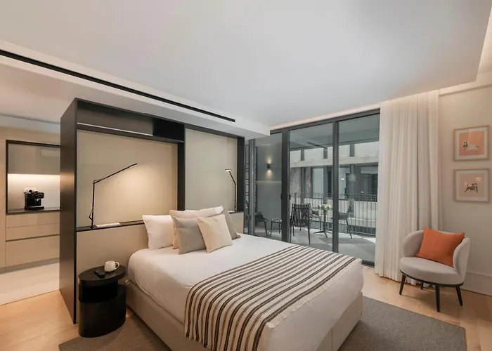 Savoy Insular Vi By An Island *