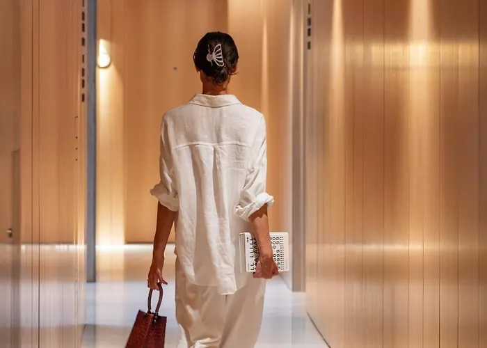 Savoy Insular Vi By An Island * 丰沙尔