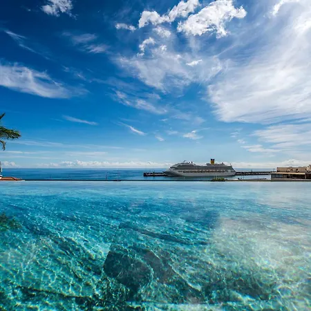 Savoy Insular Vi By An Island Apartman *